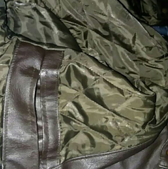 Emperio & co Armani lesther jacket w/fur collar - Picture 1 of 7